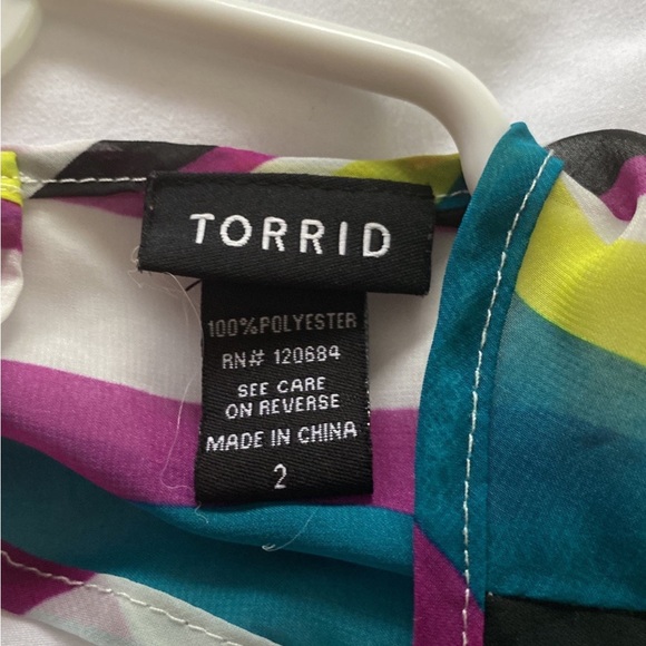 Torrid  multi color striped open back pleated sleeveless top size 2 x - Picture 6 of 8